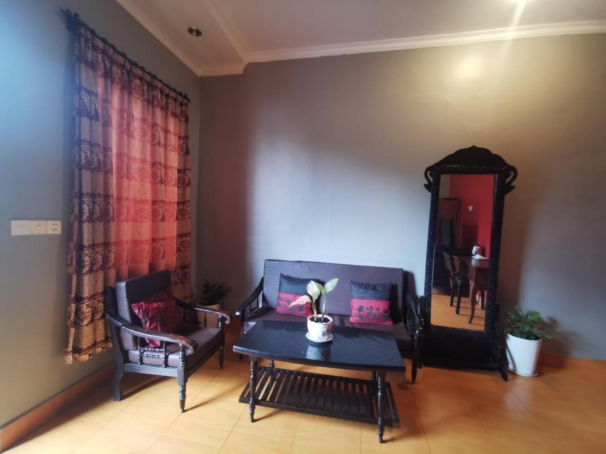 Sovanphum Guesthouse And Restaurant Phnompen Kültér fotó